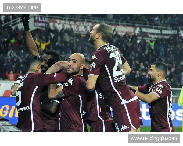 博洛尼亚球队与都灵的激烈对决展现意甲精彩瞬间