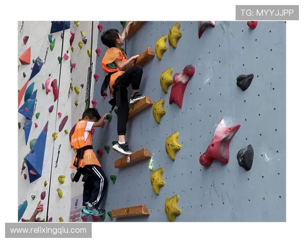 攀岩技术的探索与实践：深入上海攀岩队的训练与挑战之路